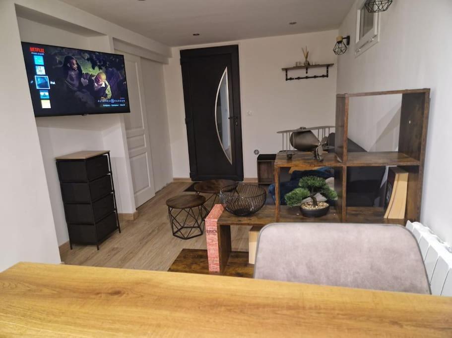 Charming Apartment Near La Defense, Paris Безон Экстерьер фото